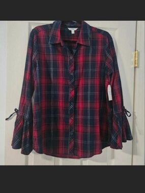 Time and Tru Red and Navy Plaid Button-Down Shirt